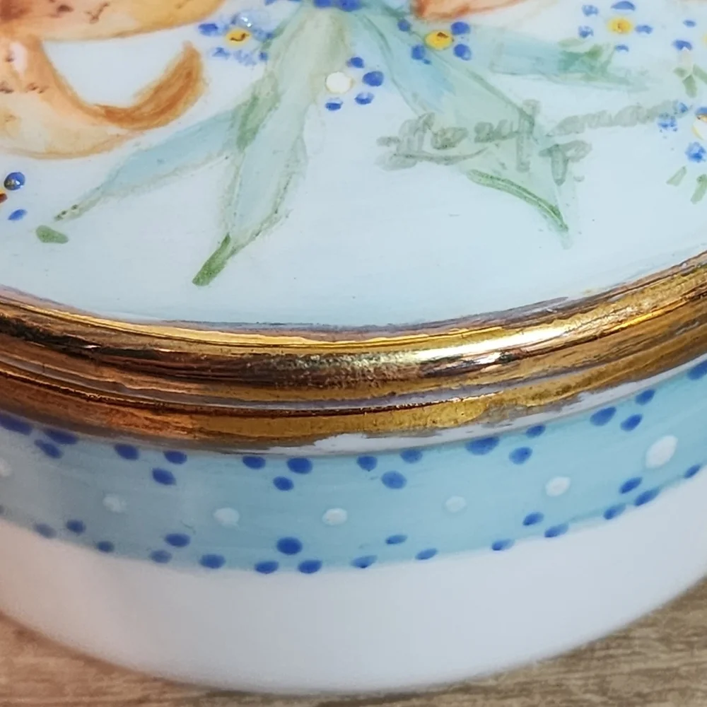 Antique Hand Painted Signed Round Porcelain Trinket Box Floral Day Lilies Relief